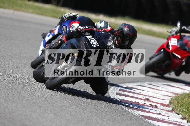 Archiv-2025/48 25.08.2025 Cornu Master School ADR/blau-bleu/102